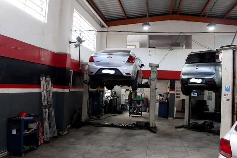 Elevadores hidráulicos da Xaulim Oficina